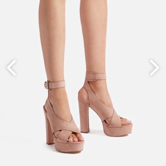 JustFab Pink Platform Heels - Picture 1 of 9